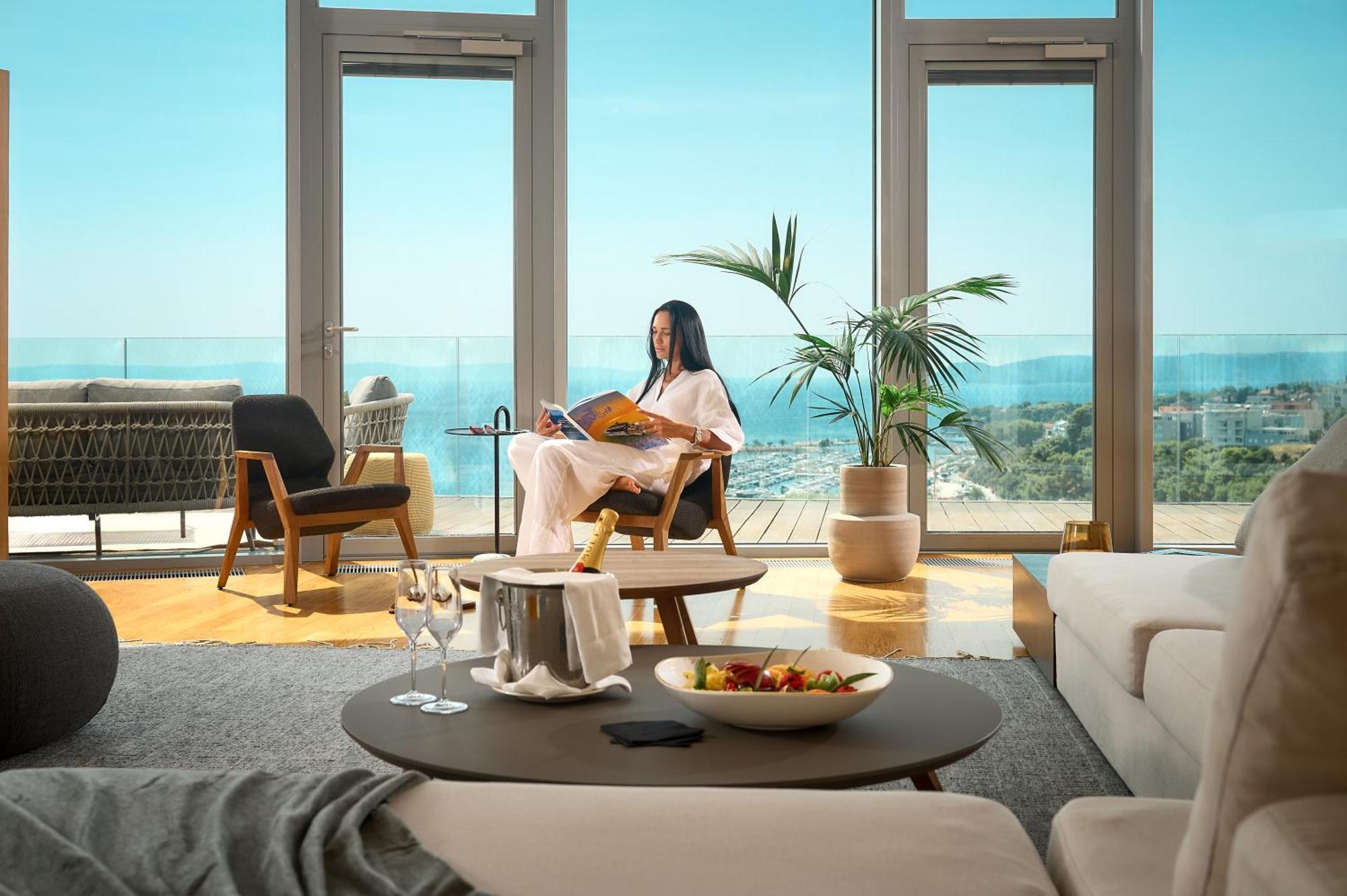Radisson Blu & 5* Split