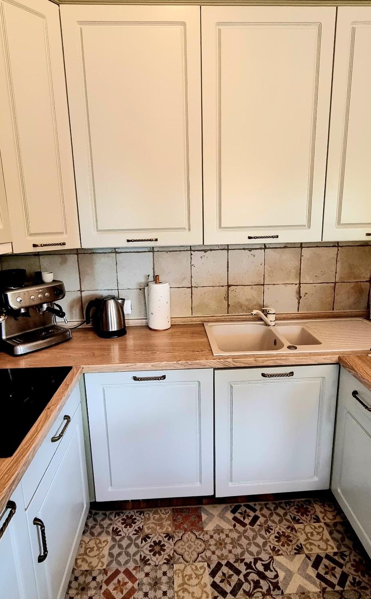 Suzy&demi Apartment Split