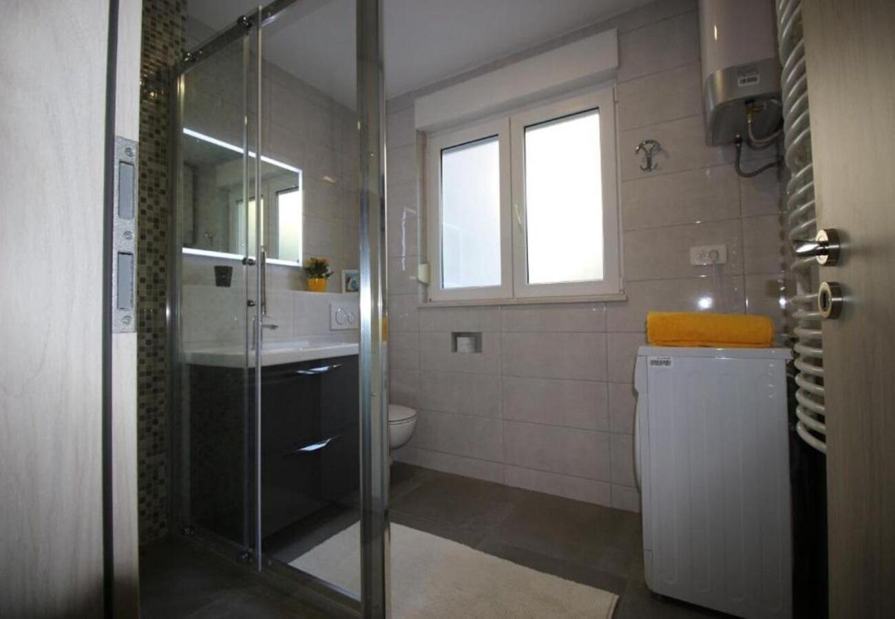 Apartment Dragi - Adults Only