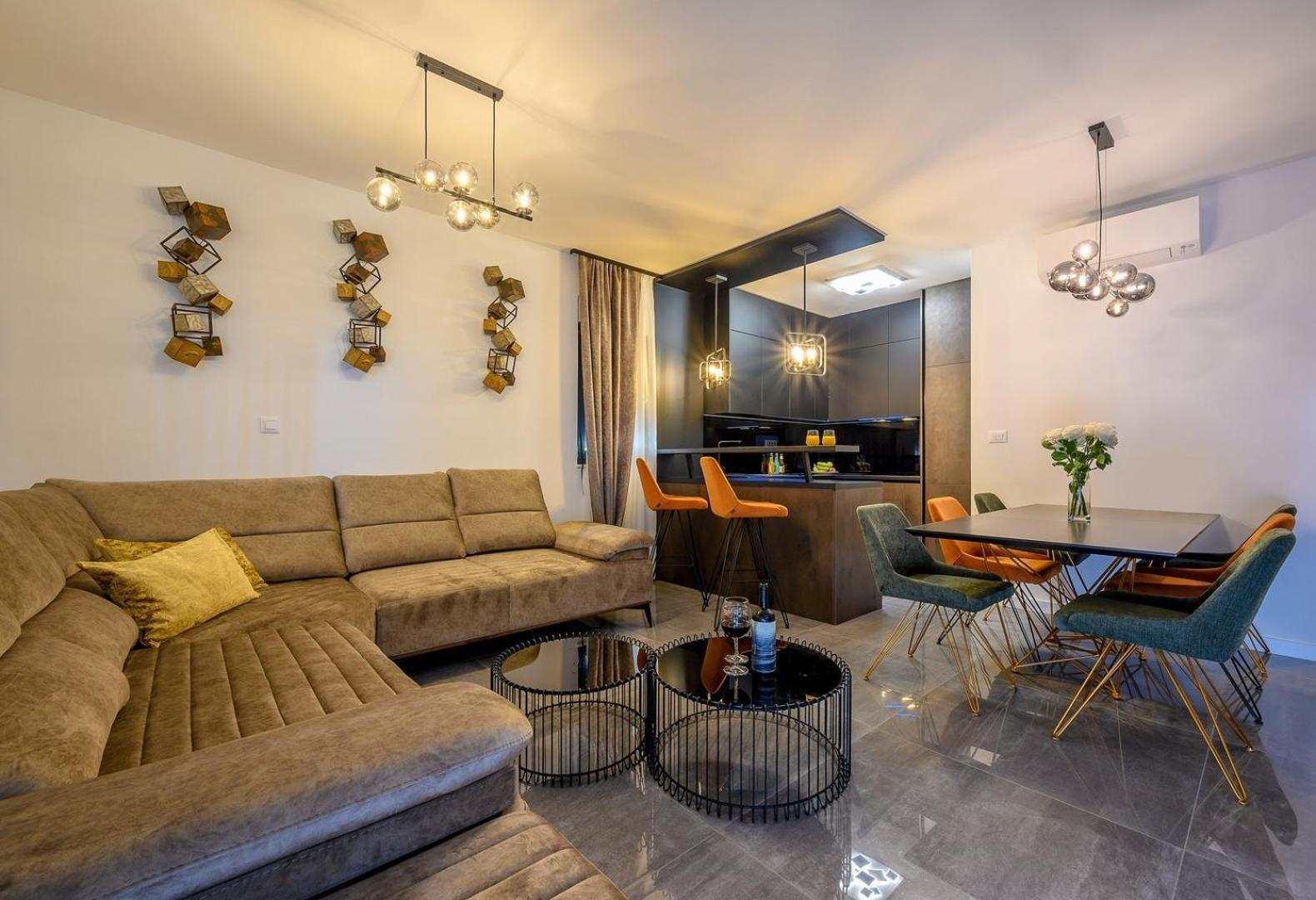 Luxury Cocco -