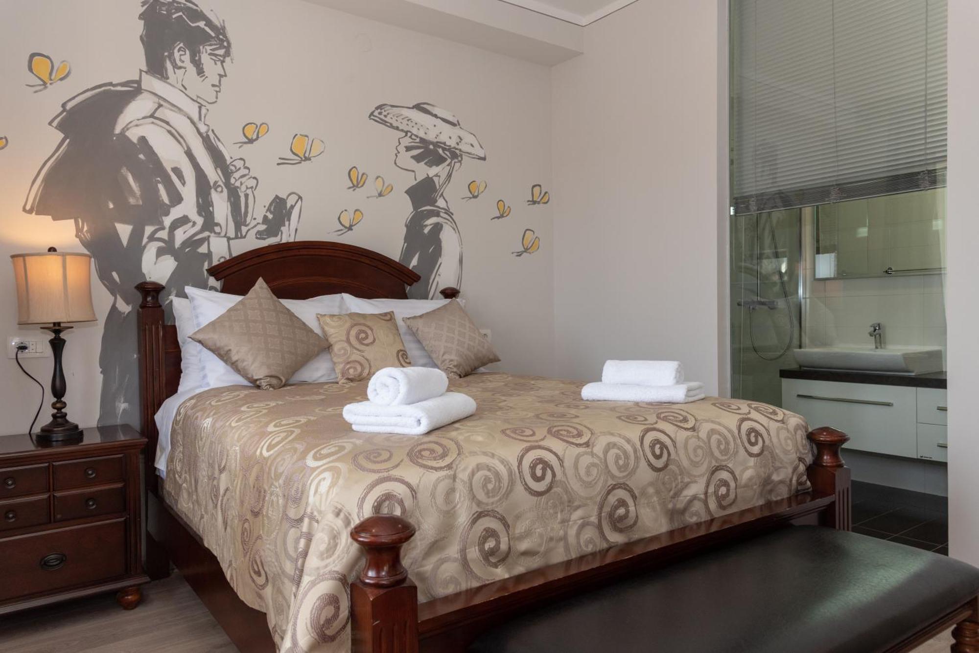 Acomodação com café da manhã  Metropole Luxury 4*