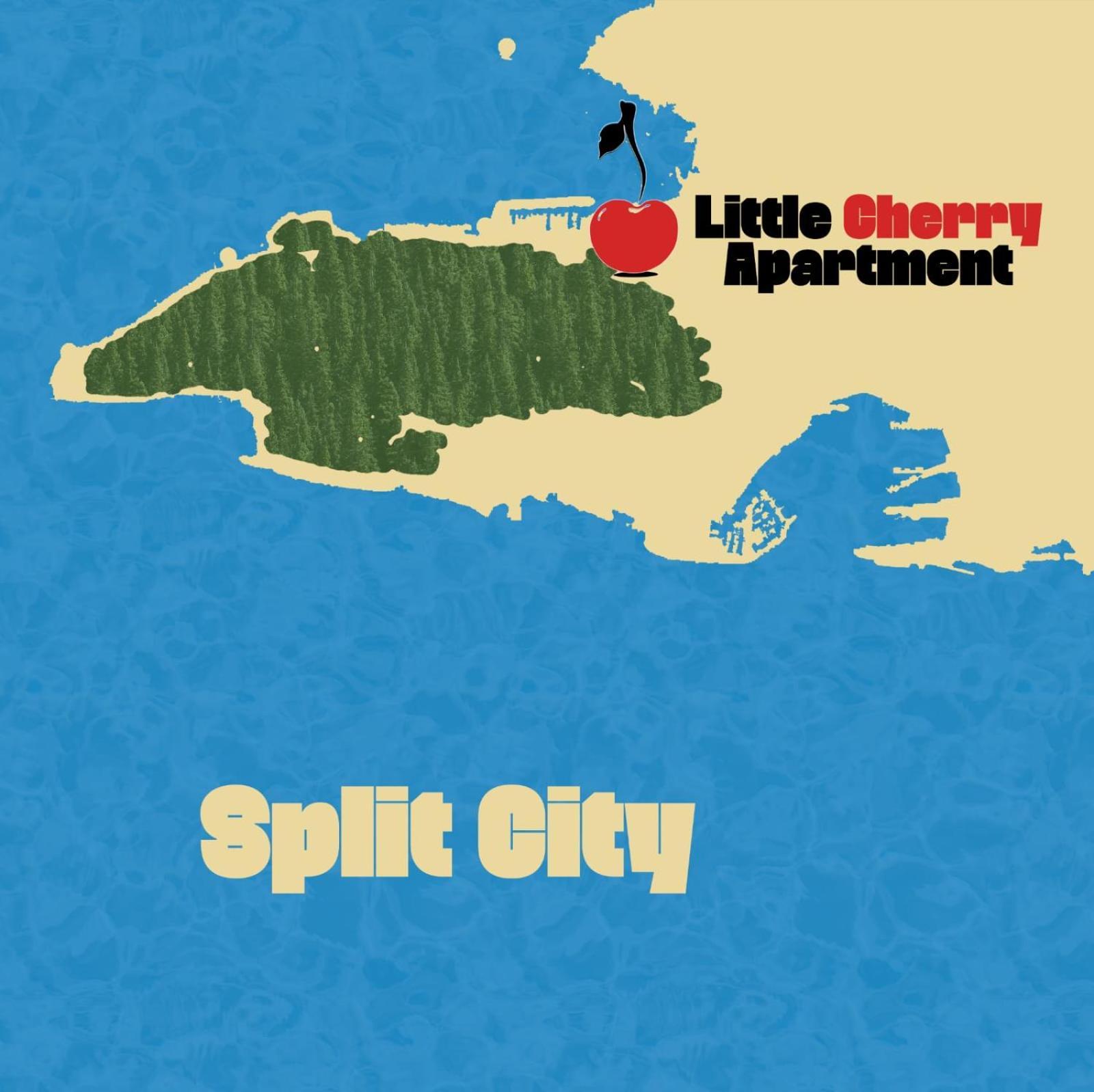 Apartment Little Cherry Split