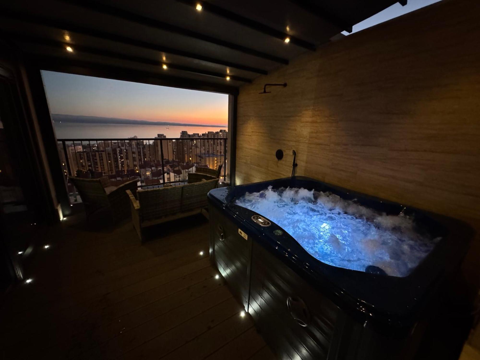 Magic View Luxury Penthouse With Jacuzzi And Sea View Apartman