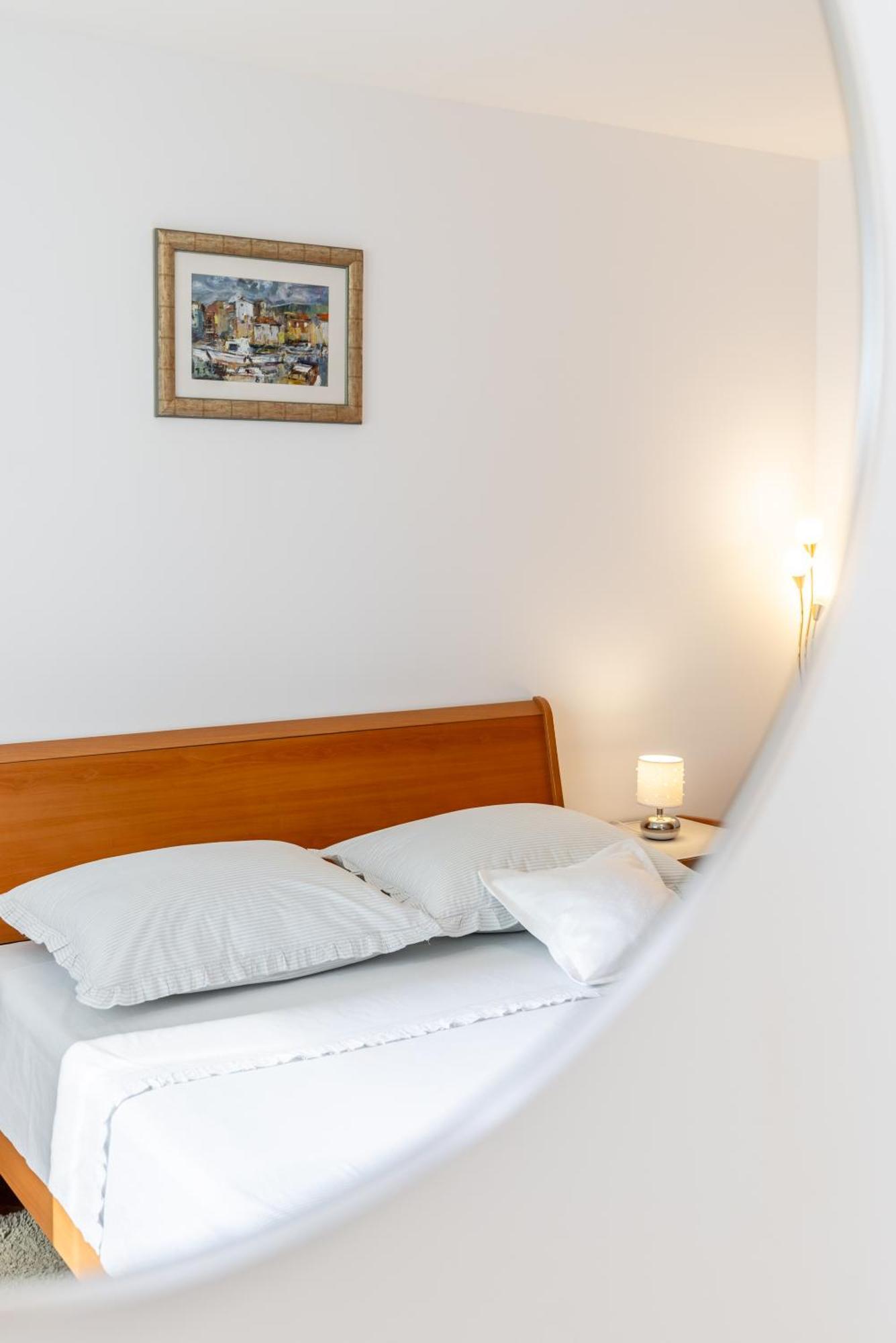 Pure Comfort - Cvita * Split