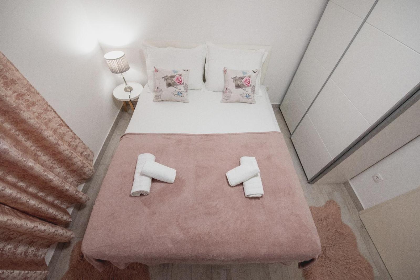 Mate Apartment *