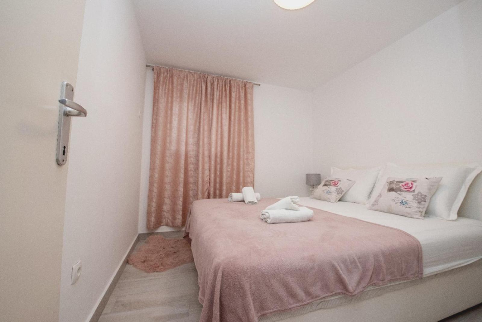 Mate Apartment