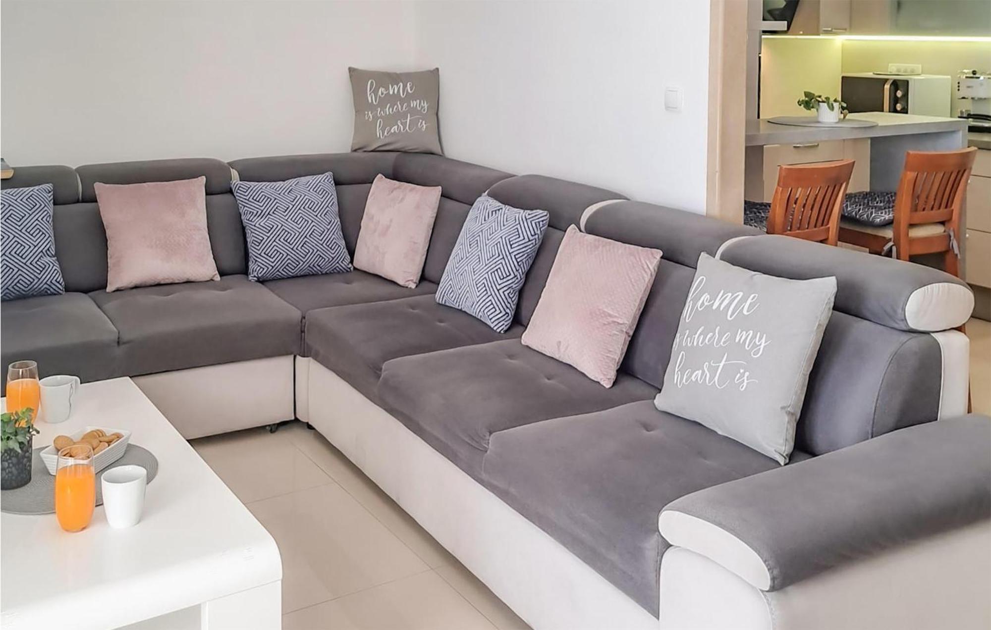 Apartment 3 Bedroom Gorgeous In Split