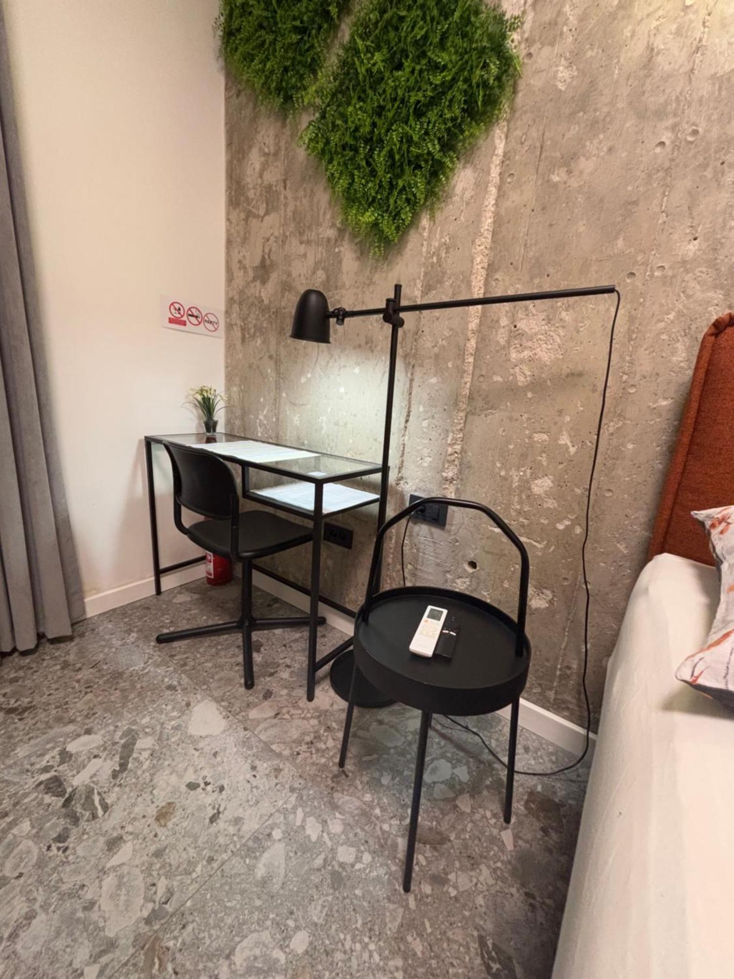For 2 Apartment *