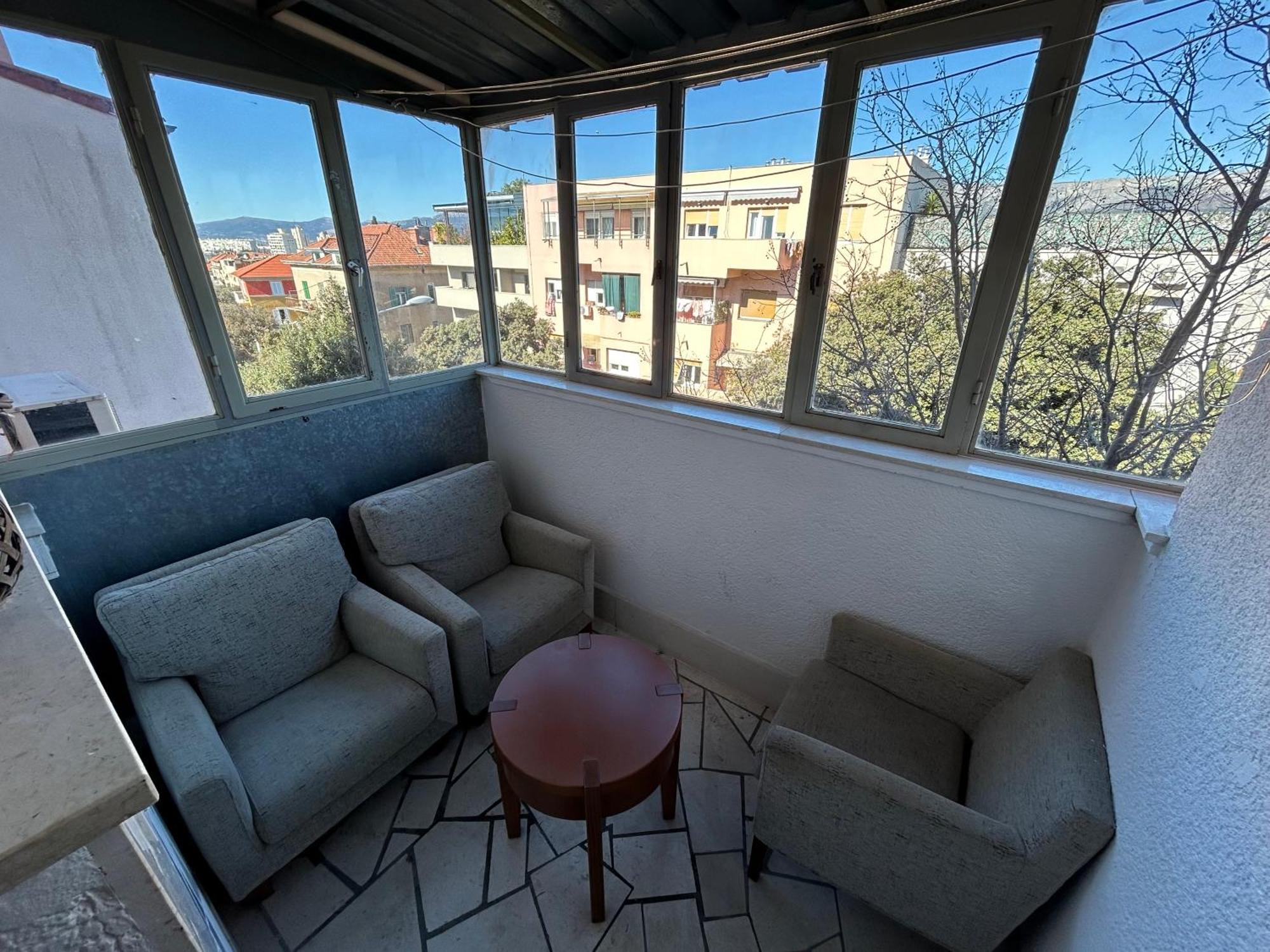 Bella Vista Split
