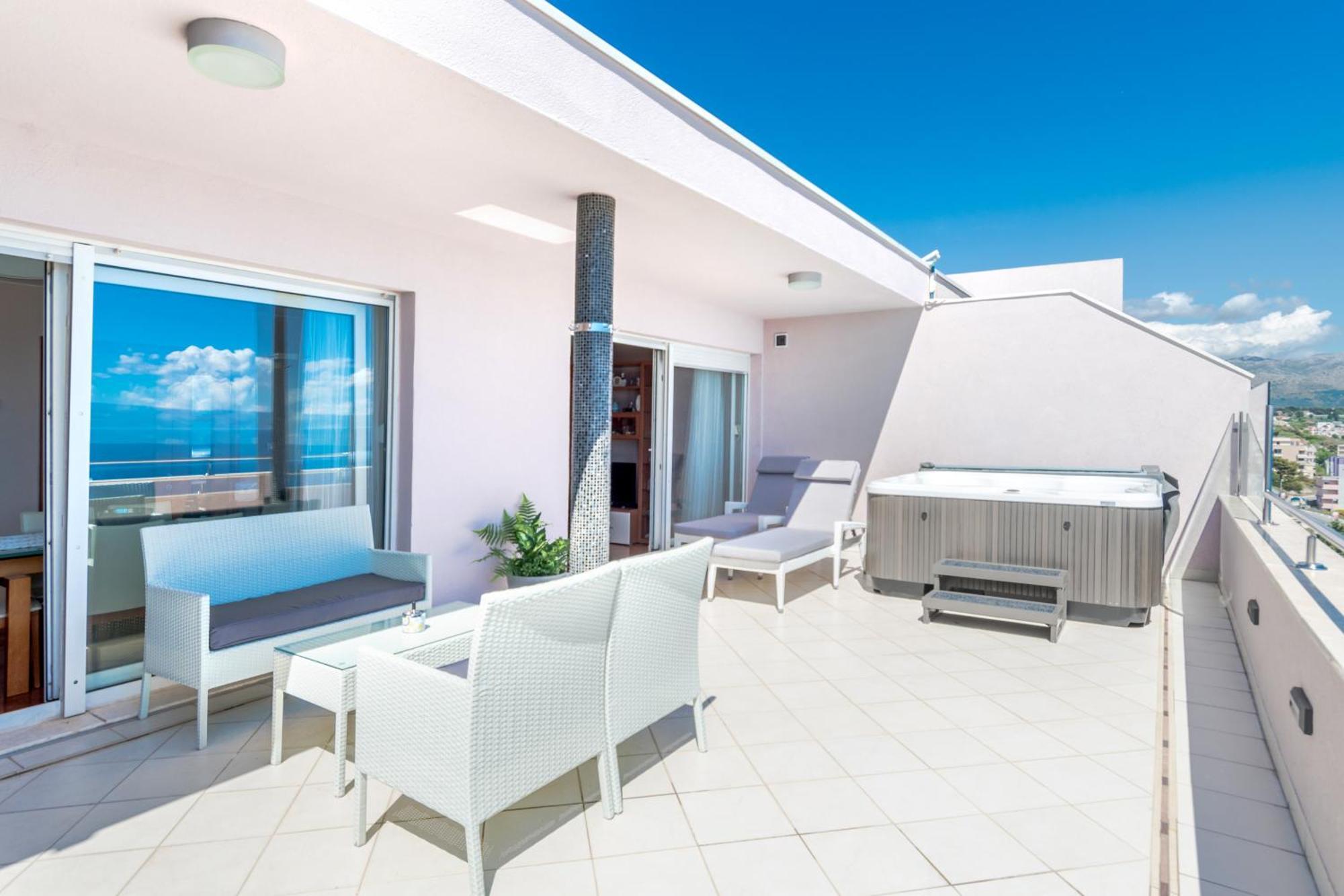 Penthouse With Terrace And Hot Tub - Ivan Apartamento *