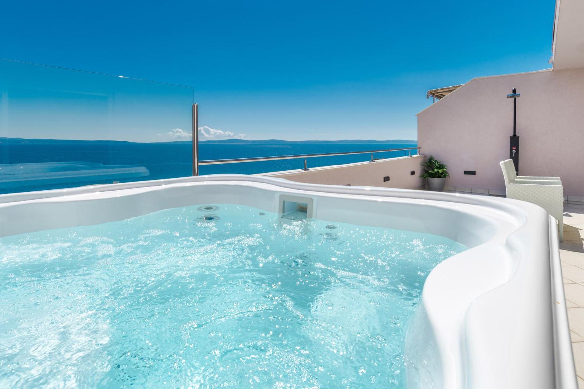 Penthouse With Terrace And Hot Tub - Ivan *