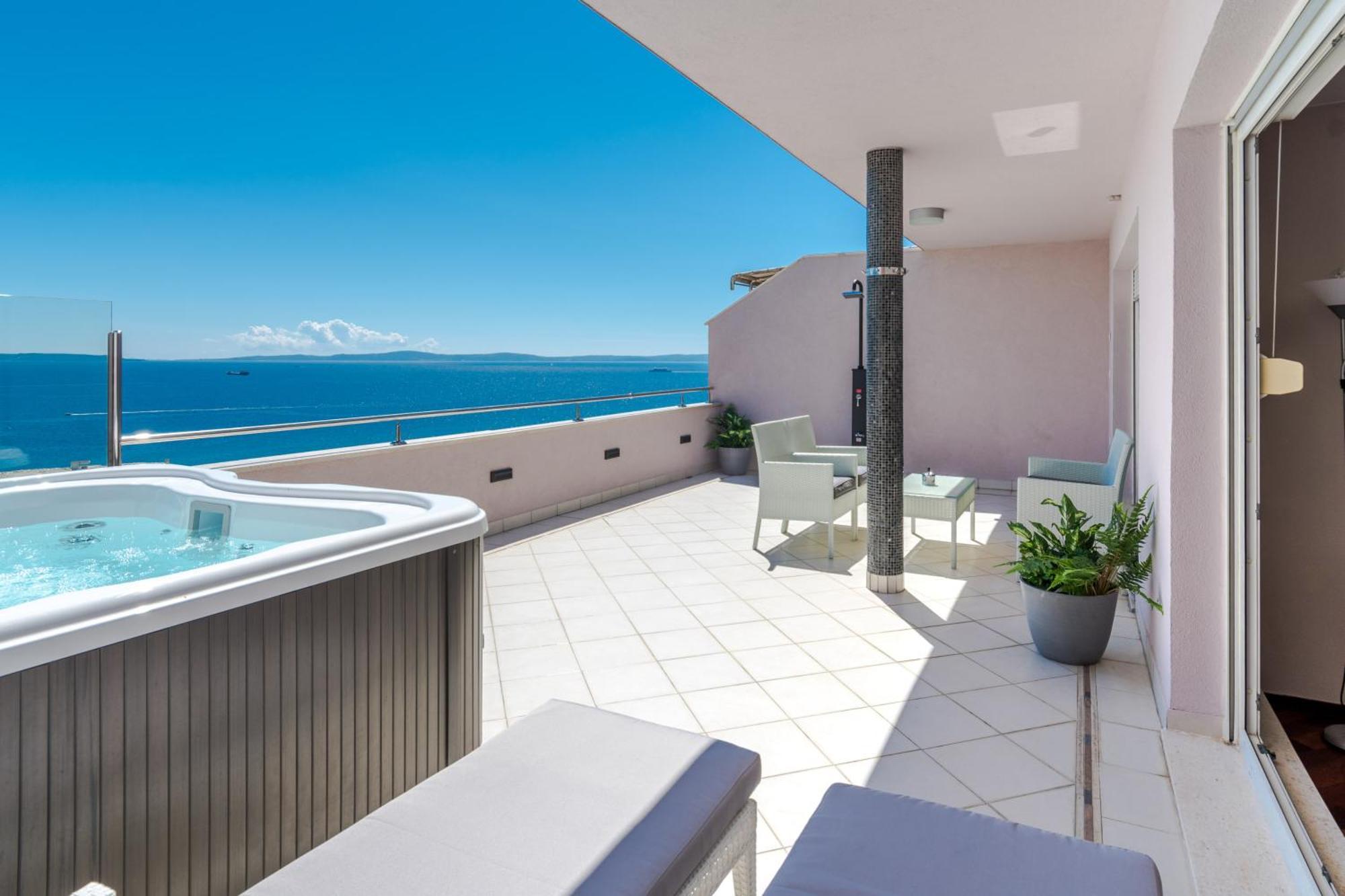 Penthouse With Terrace And Hot Tub - Ivan Apartamento