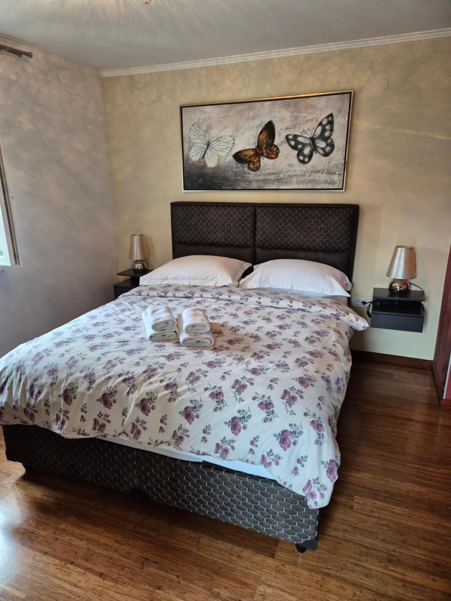 Tomadi Apartment