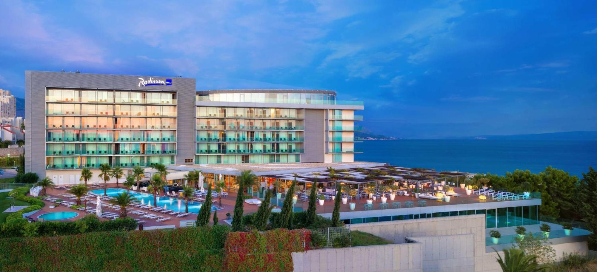 Hotel Radisson Blu & 5*
