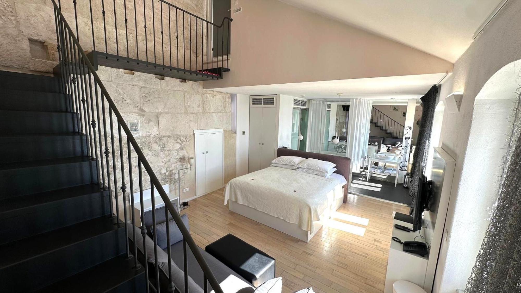 Apartment Riva Luxury Split