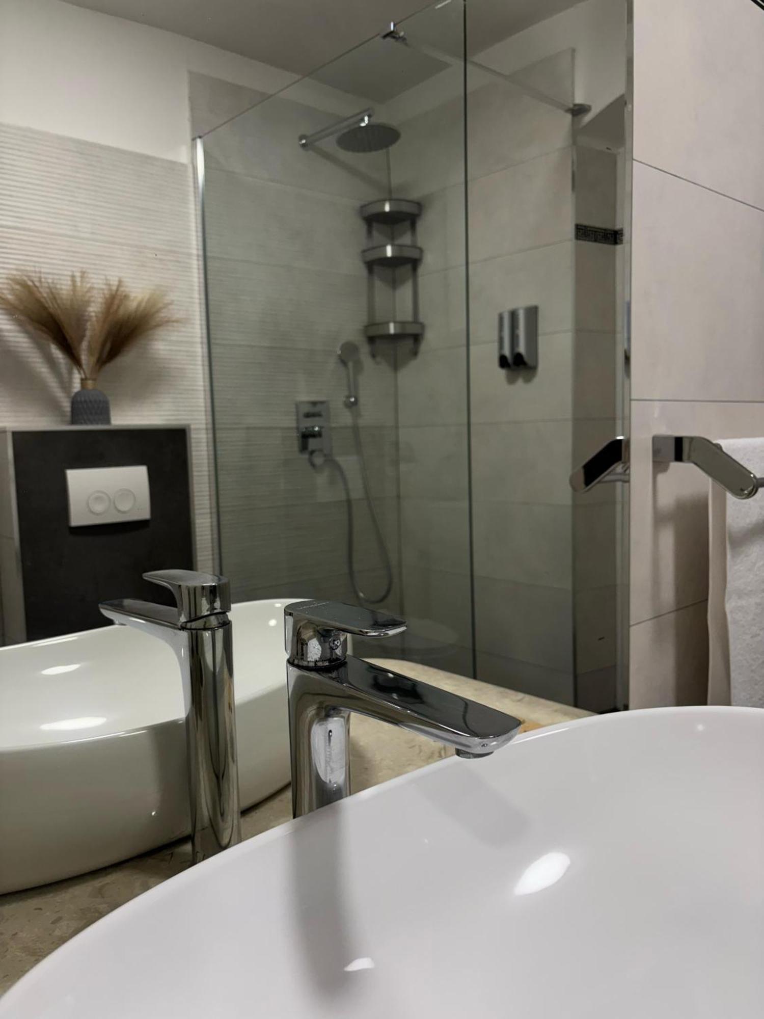 Palace Luxury Guest house 4*