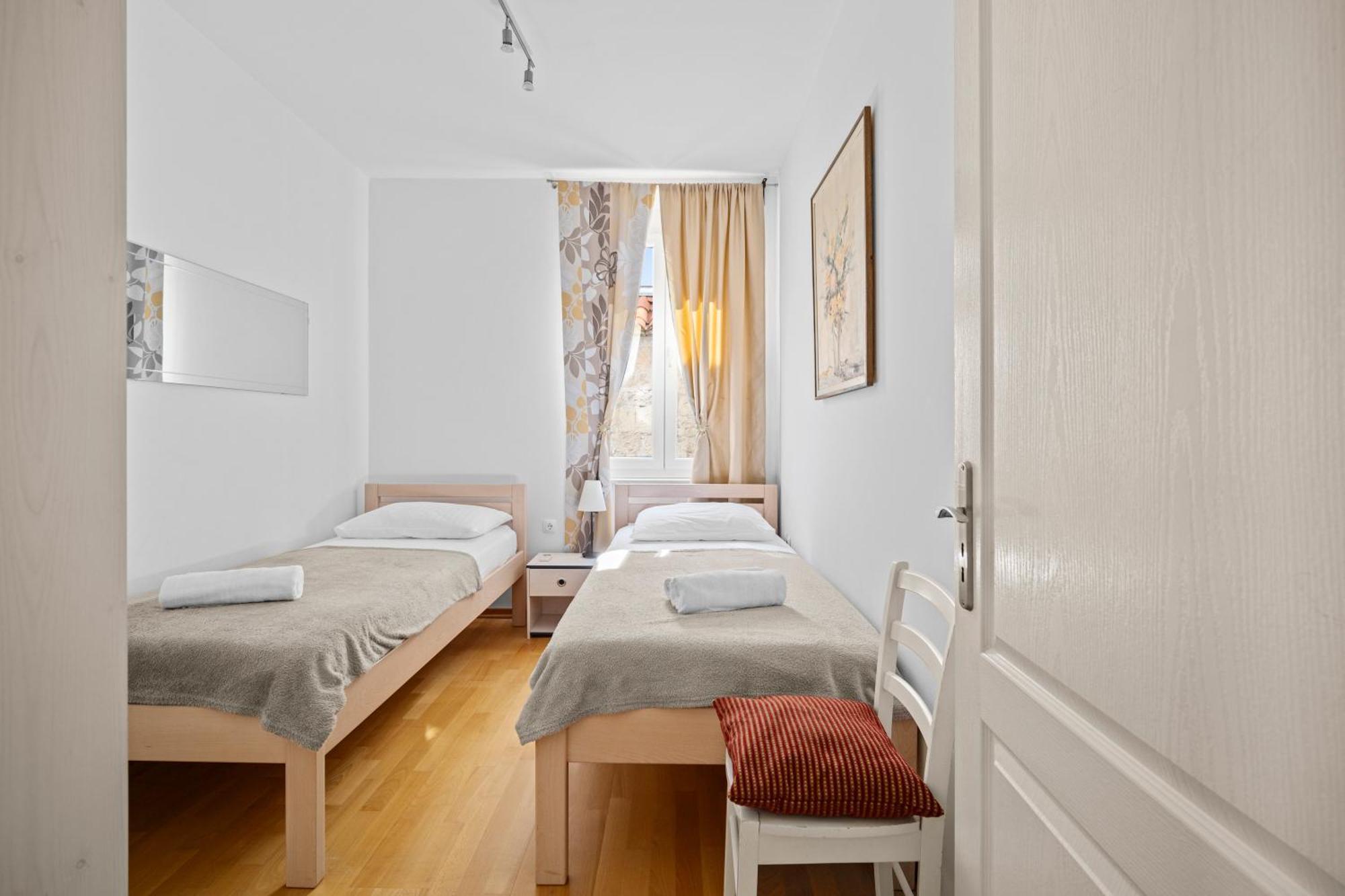 Bose Apartment *