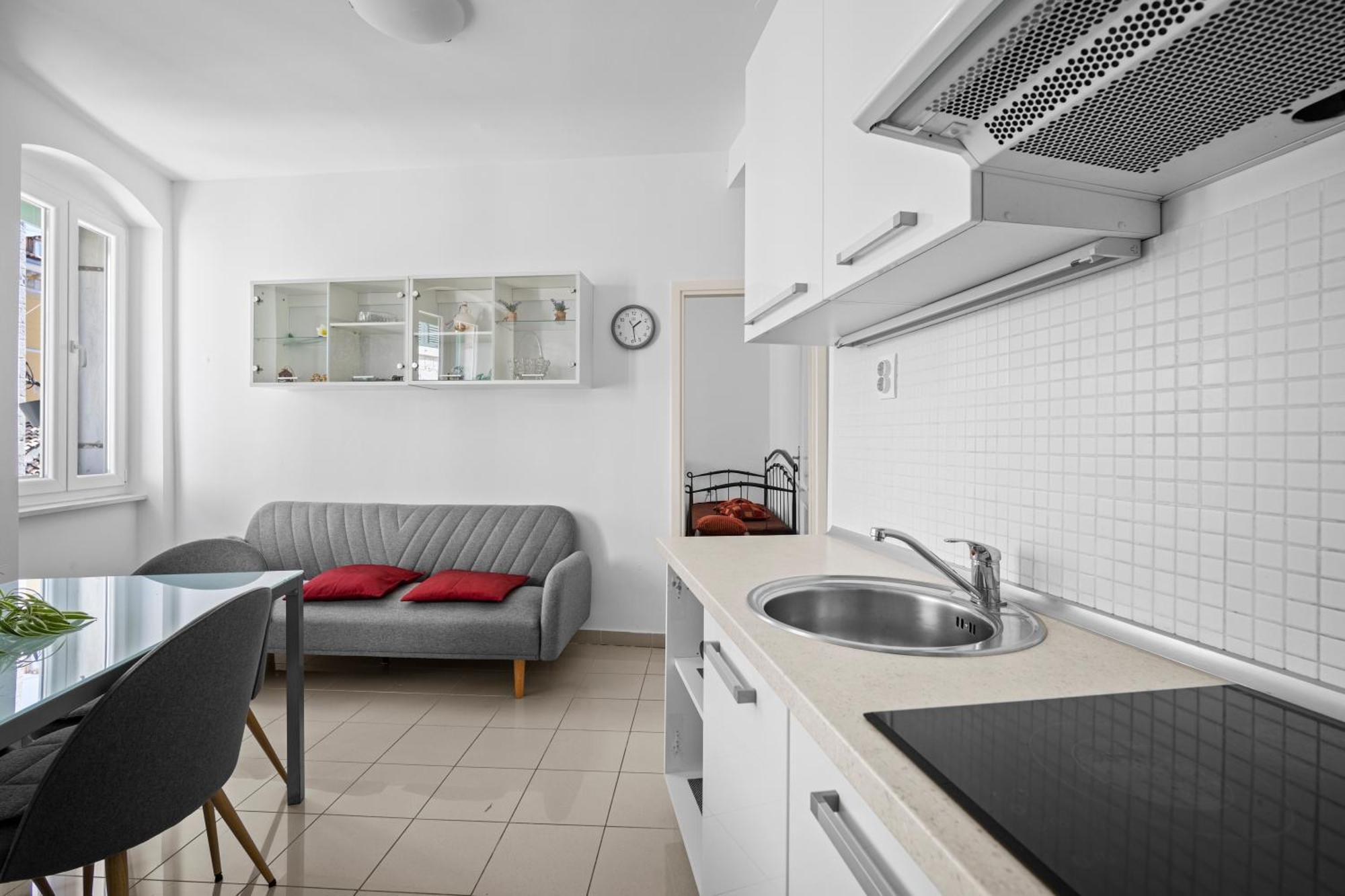 Bose Apartment *