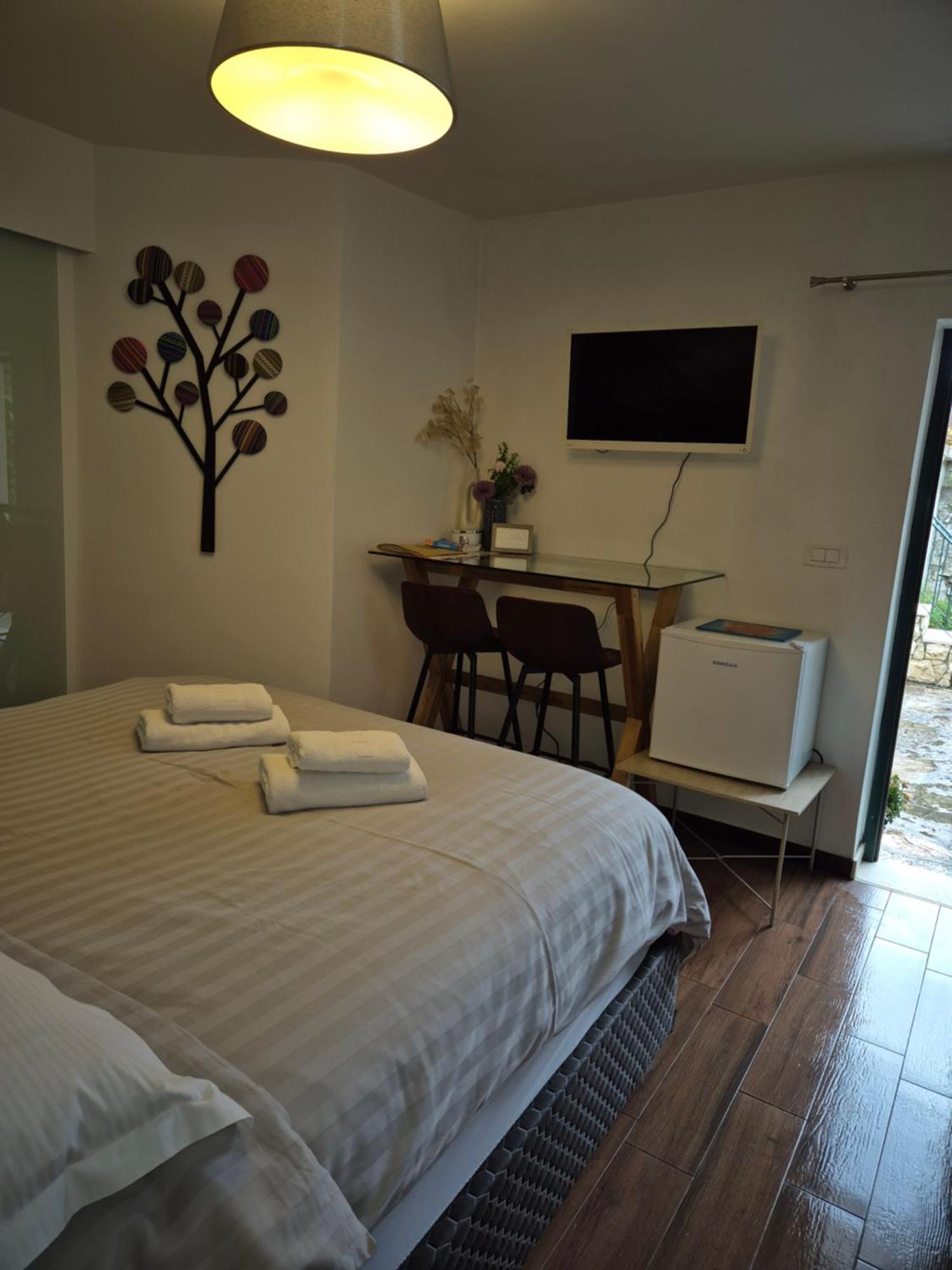 Apartment Tomadi *