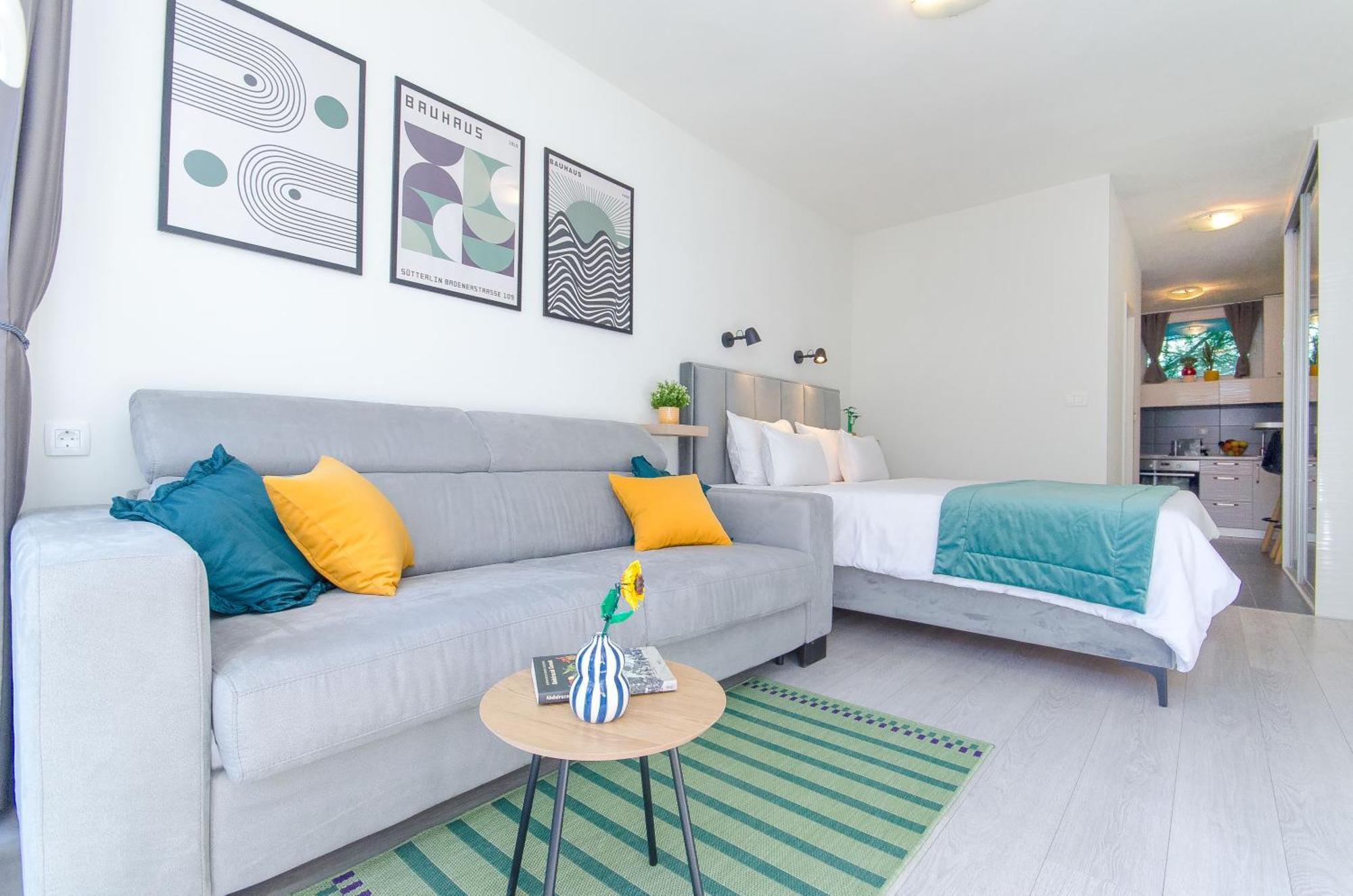Apartment Side By Side Split