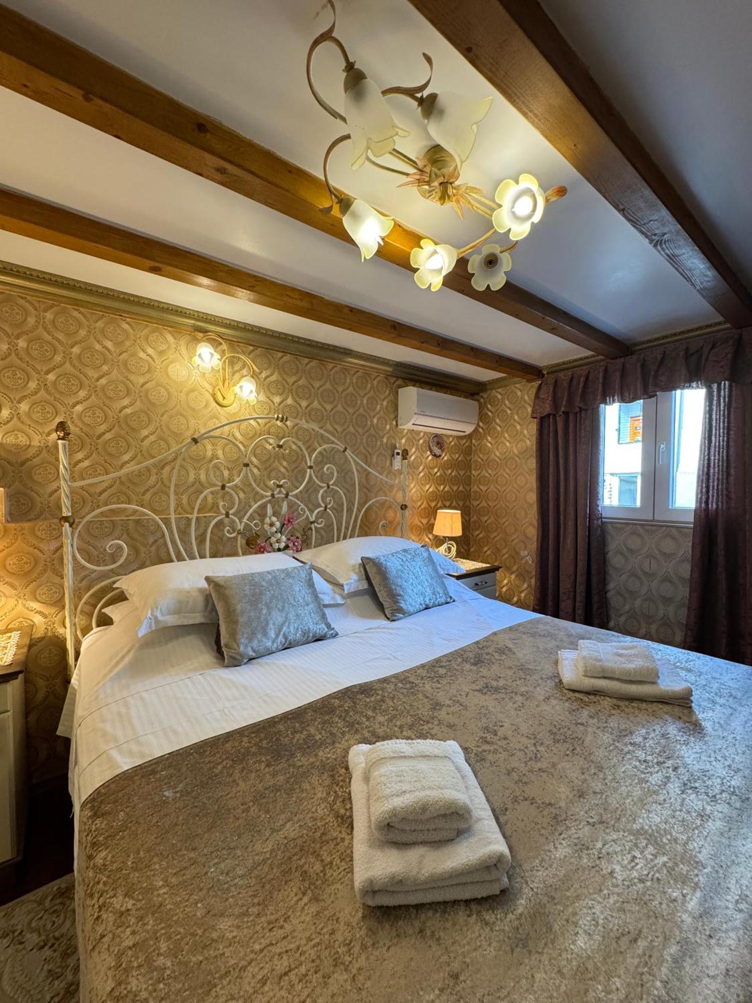 Superior Luxury Apartment *