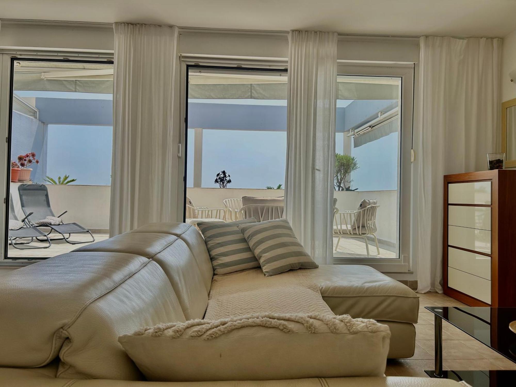 Lux View *
