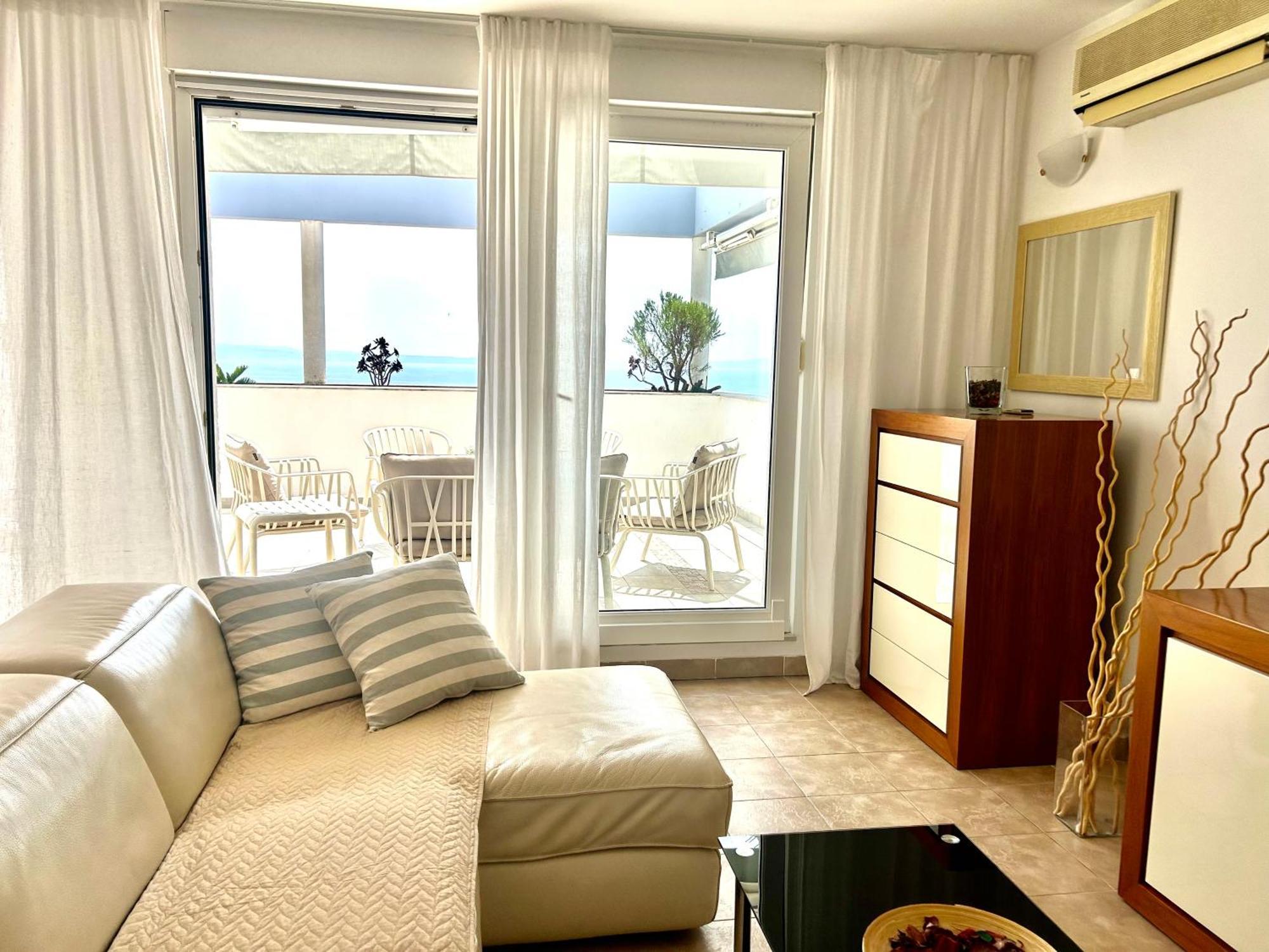 Lux View
