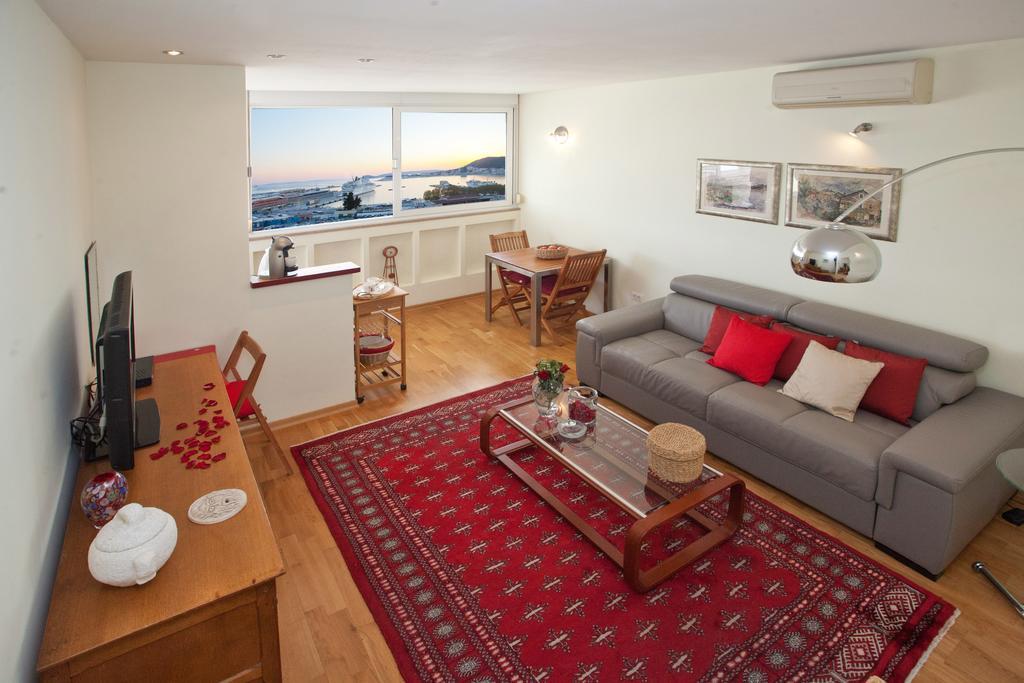 Stunning View Apartment *