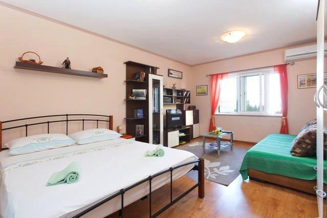 Apartment Lucy