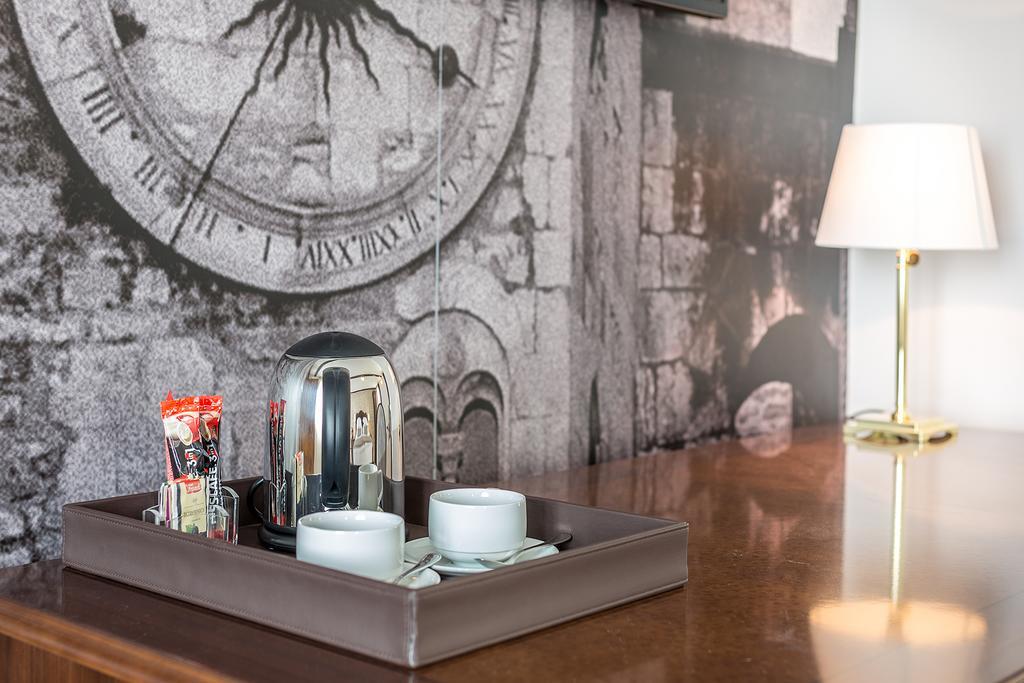 Acomodação com café da manhã  Splendida Palace 4*