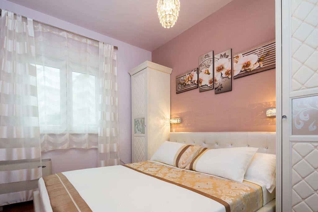 De Luxe Apartment