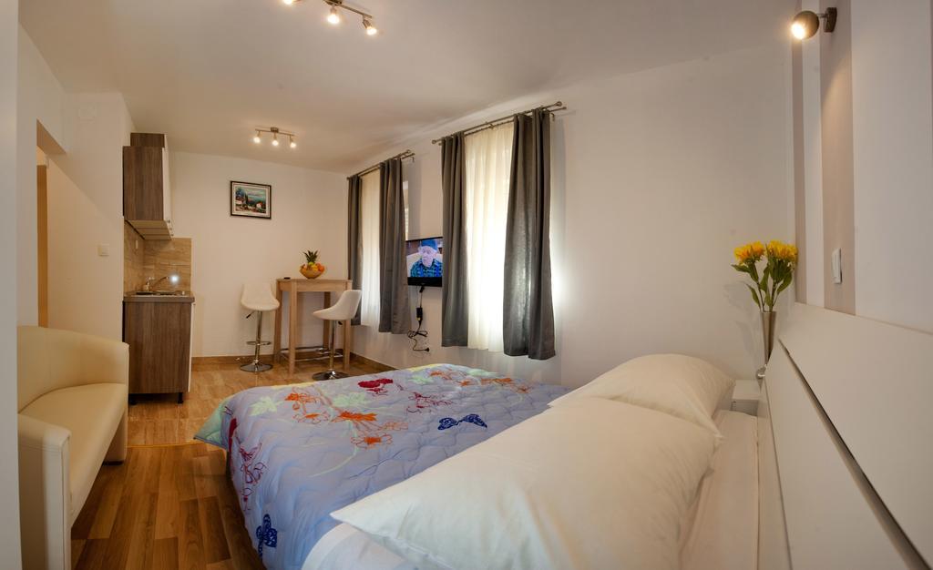 Gostinjska kuća Luxury Izidor Split