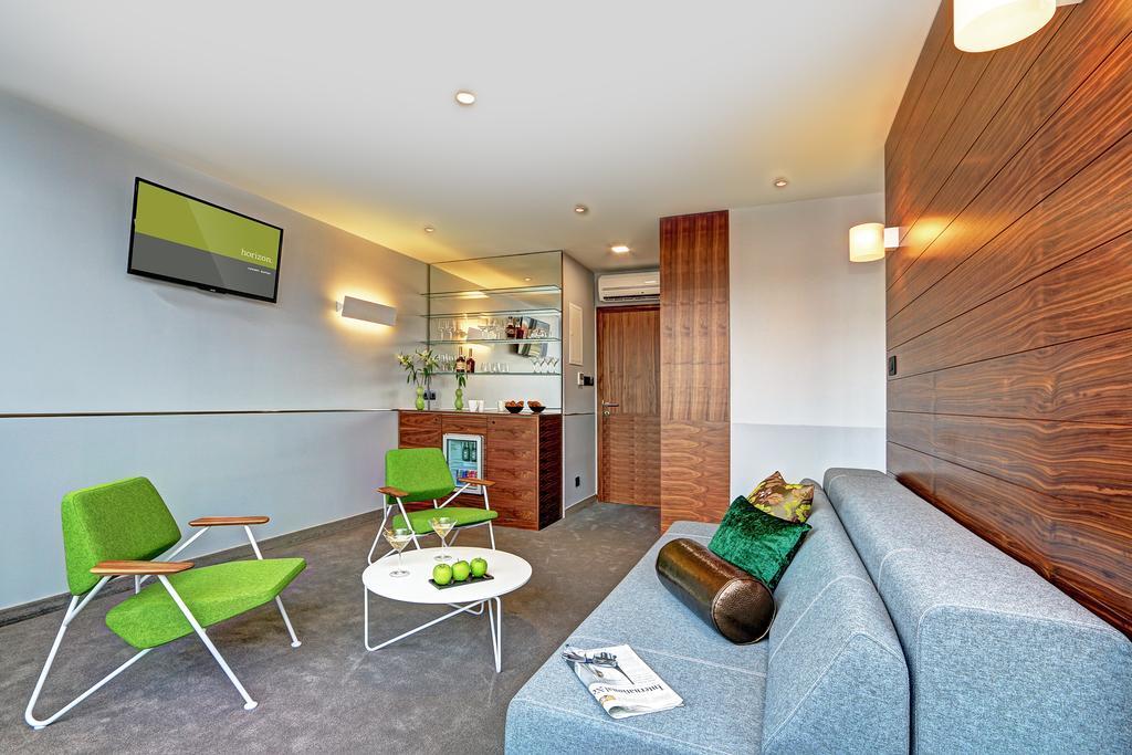 Horizon Luxury & Design Split