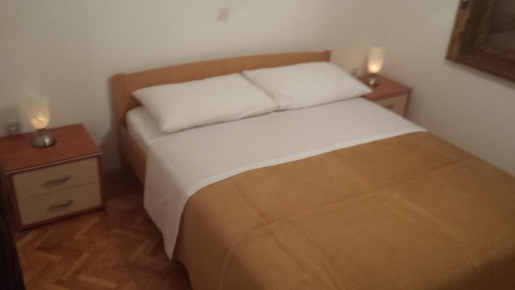 Gevera * Split