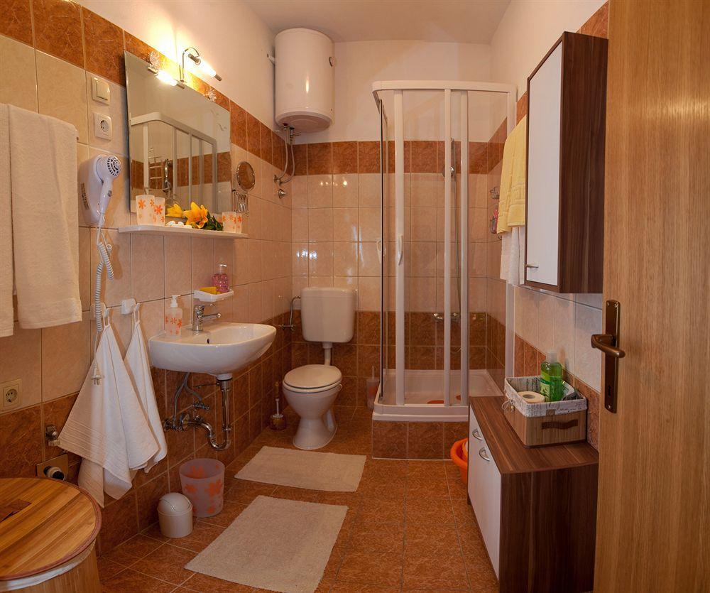 Veli Varos Apartment Split