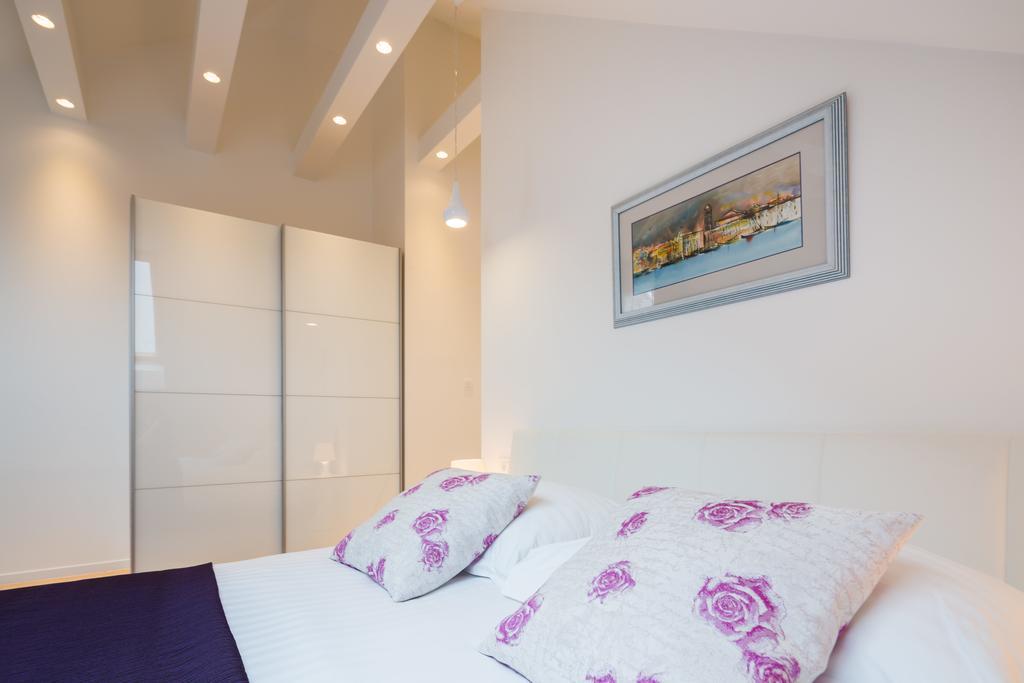Laura Lux Guest house