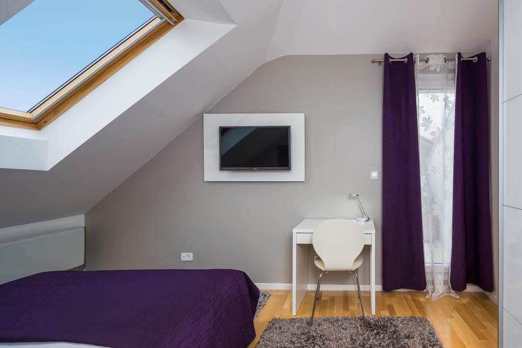 Laura Lux Guest house