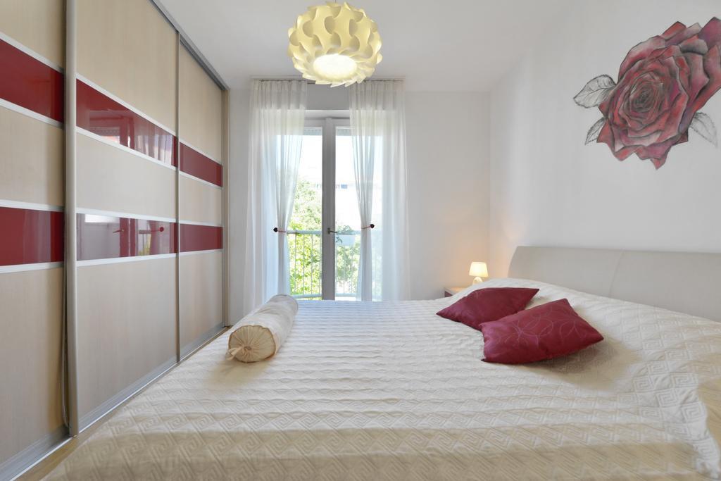 Cozy Beach Apartment Split Apartment *