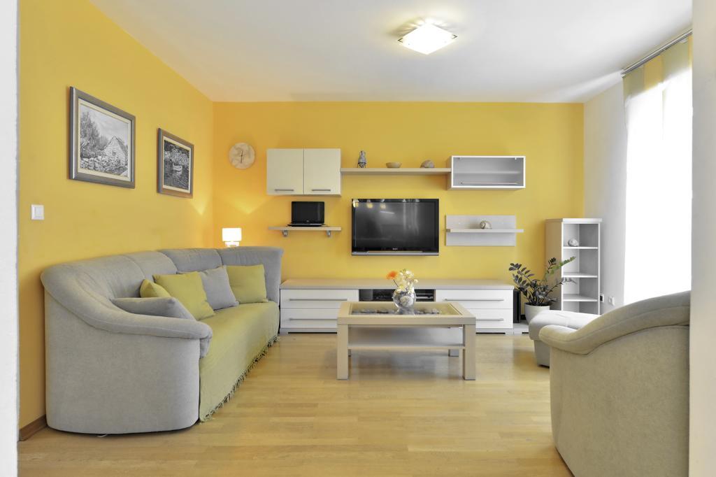 Cozy Beach Apartment Split *