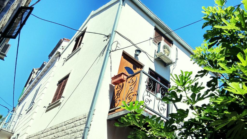Kaleta Varos Apartment Split