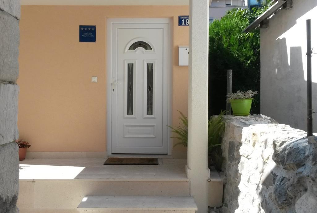 Apartment Apartment Ante