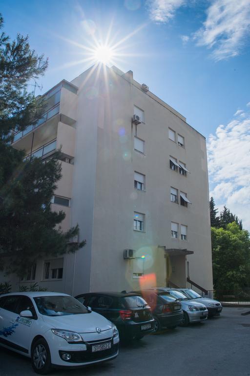 Carmela Apartman
