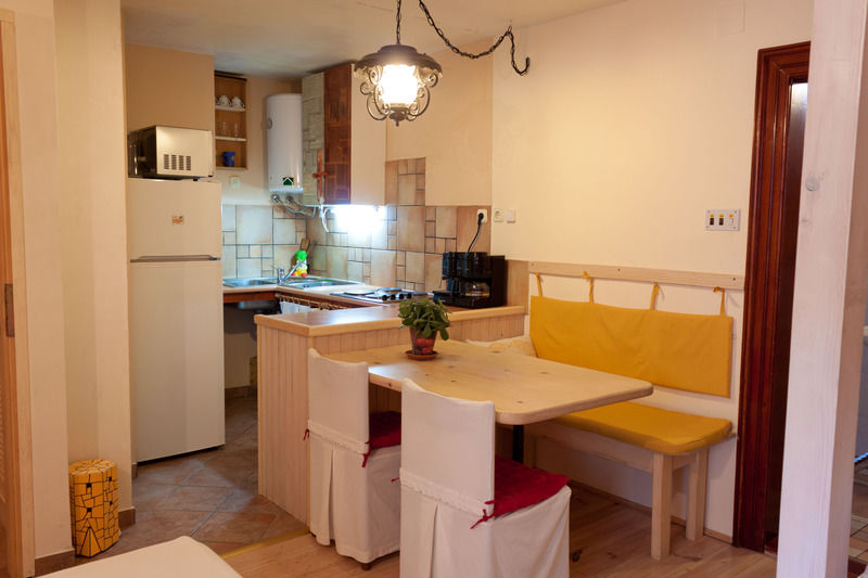 Cecilija Hotel 2*