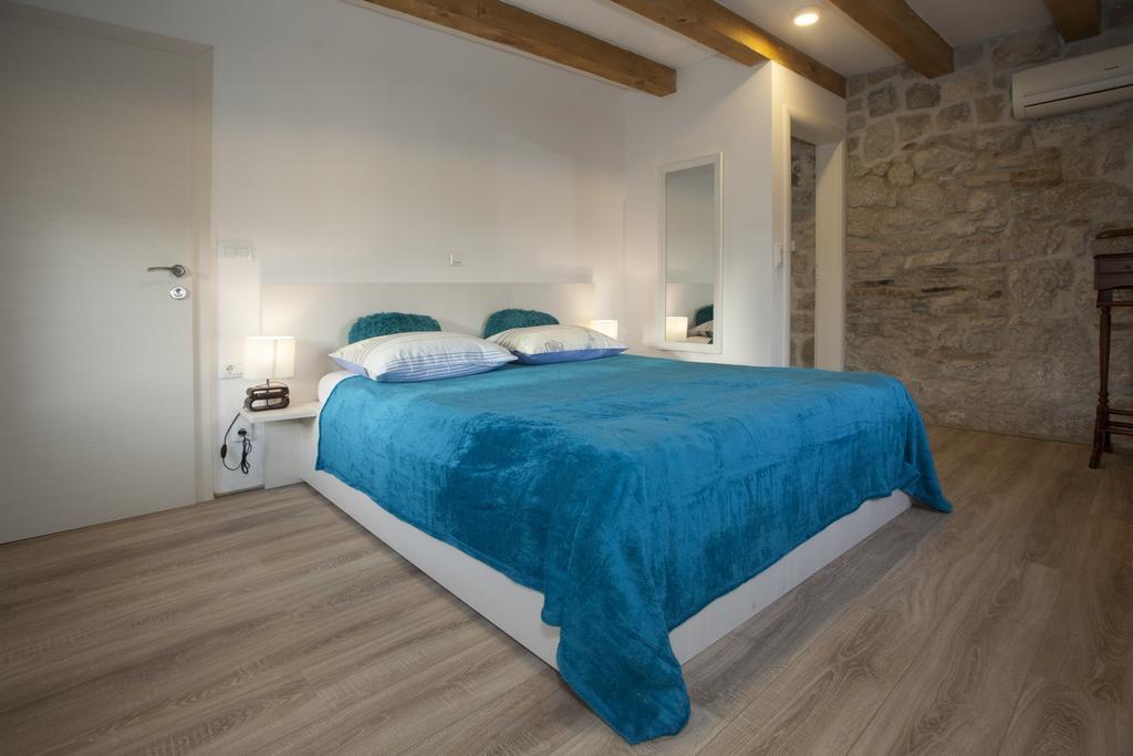 Apartment Veli Varos