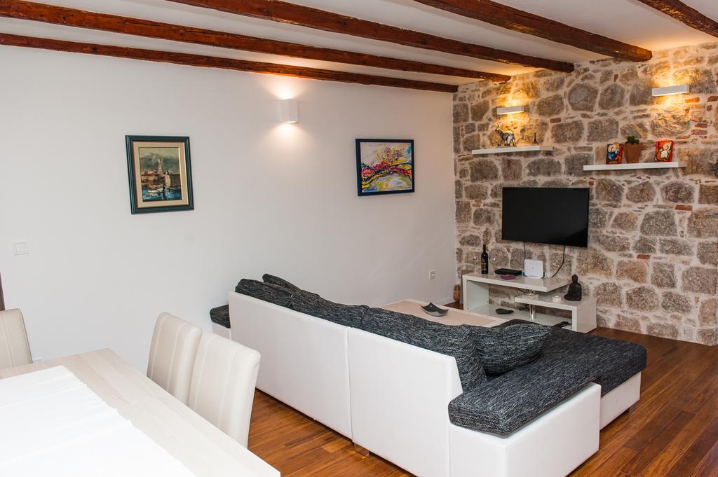 Kokolo Town House Guest house