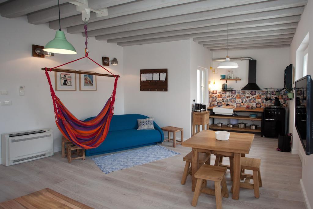 Apartman Central Chic And Cozy *