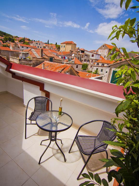 Laura Lux Guest house 4*