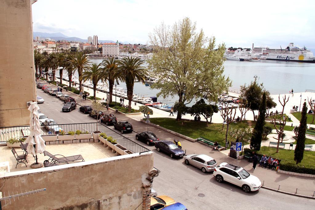 Sunny Promenade Apartman