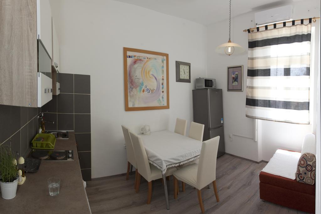 Apartment Kavado *