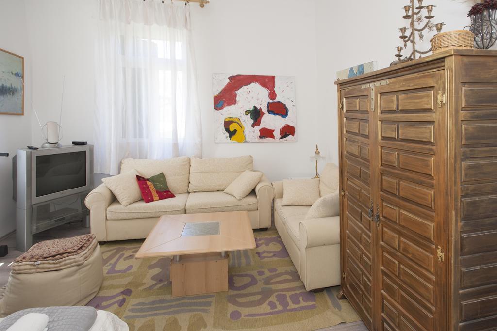 Apartment Kavado *